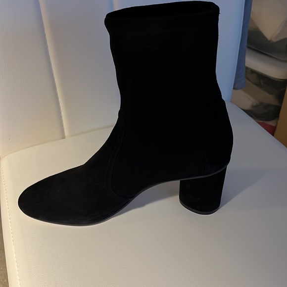 STUART WEITZMAN black suede booties size 9,5 worn only once - Picture 2 of 10